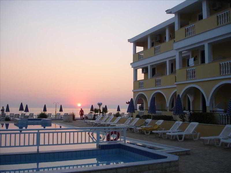 Konstantin Beach 호텔 자킨토스 외부 사진